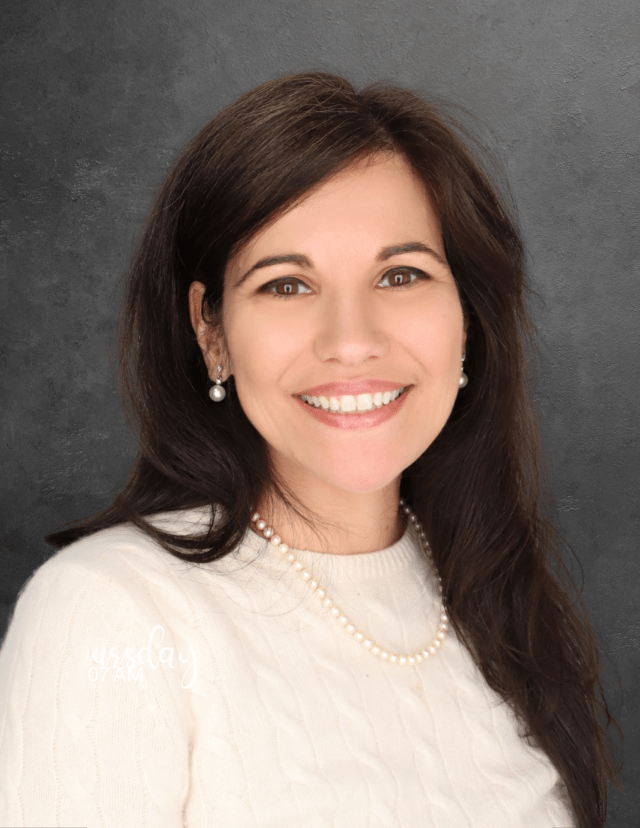 Angie Maxey - professional headshot